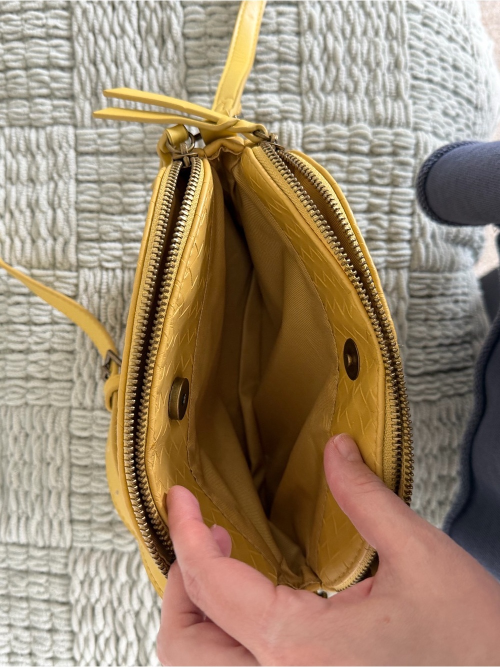 Universal Thread Yellow Woven Crossbody Bag - Women's Shoulder Purse - Picture 4 of 4